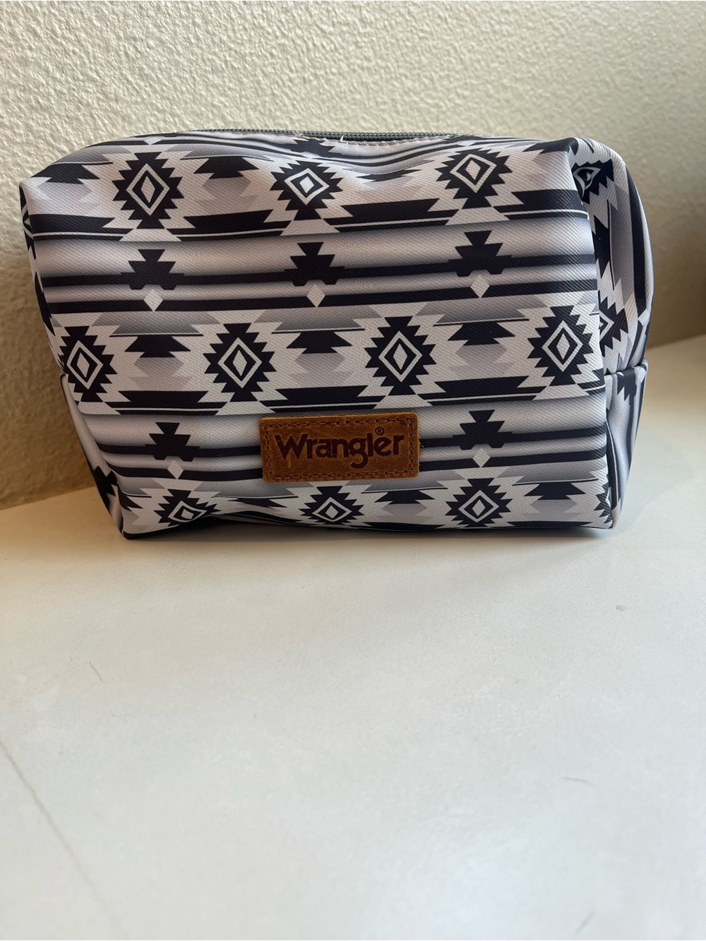 Wrangler Black & White Aztec Pouch Cosmetic Bag